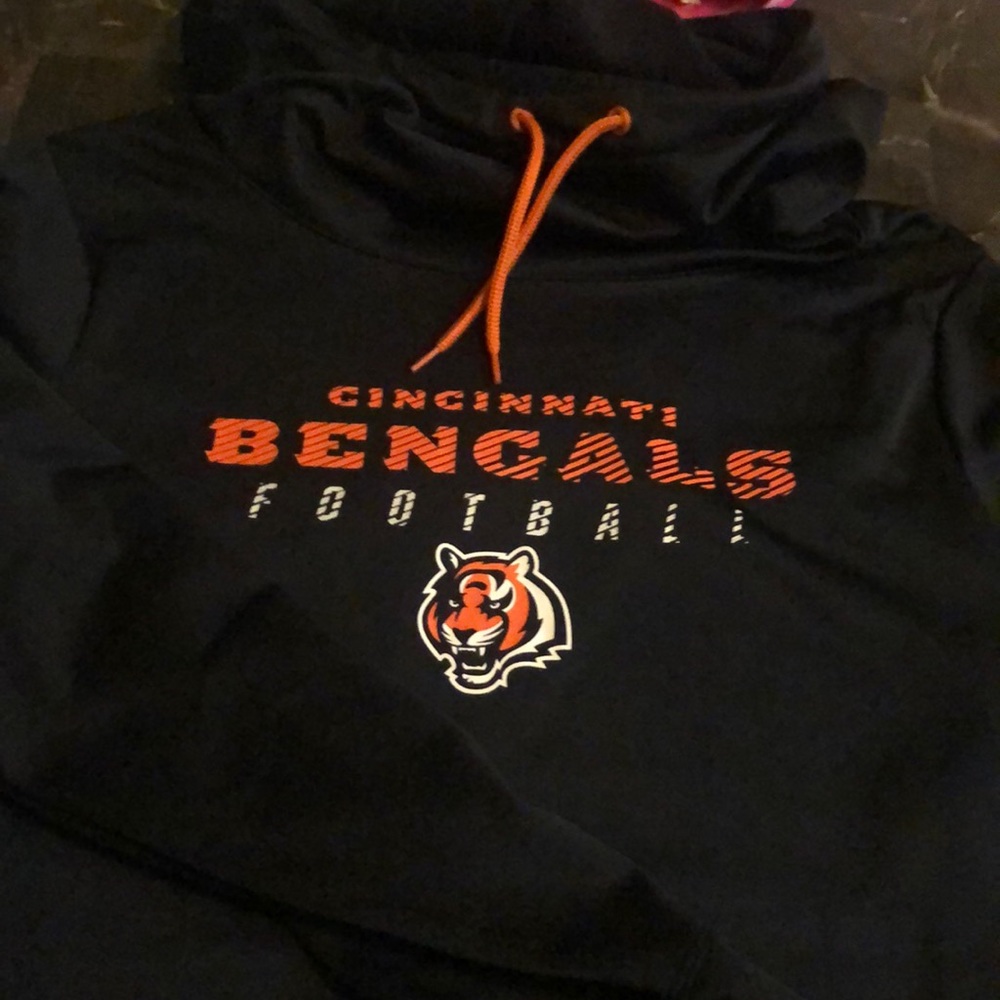 Fleece lined bengals hoodie XXL